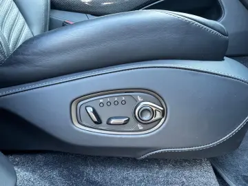 ASTON MARTIN DBX 707-4.0V8-23Zoll-B&O-Carbon-Voll-XPEL