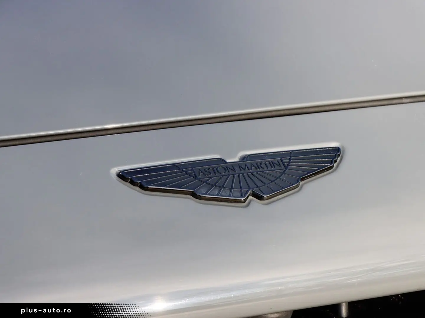 ASTON MARTIN DBX 707 UPE 274.360 -€ China Grey   Onyx Black
