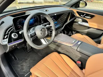 MERCEDES-BENZ Lim. AMG Line Premium Plus Superscreen…