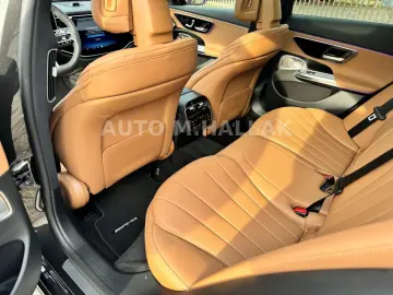 MERCEDES-BENZ Lim. AMG Line Premium Plus Superscreen…