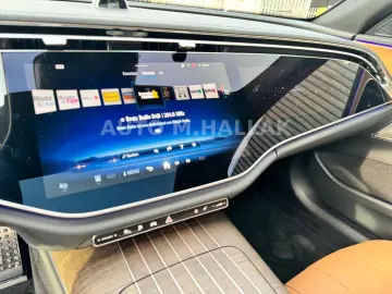 MERCEDES-BENZ Lim. AMG Line Premium Plus Superscreen…