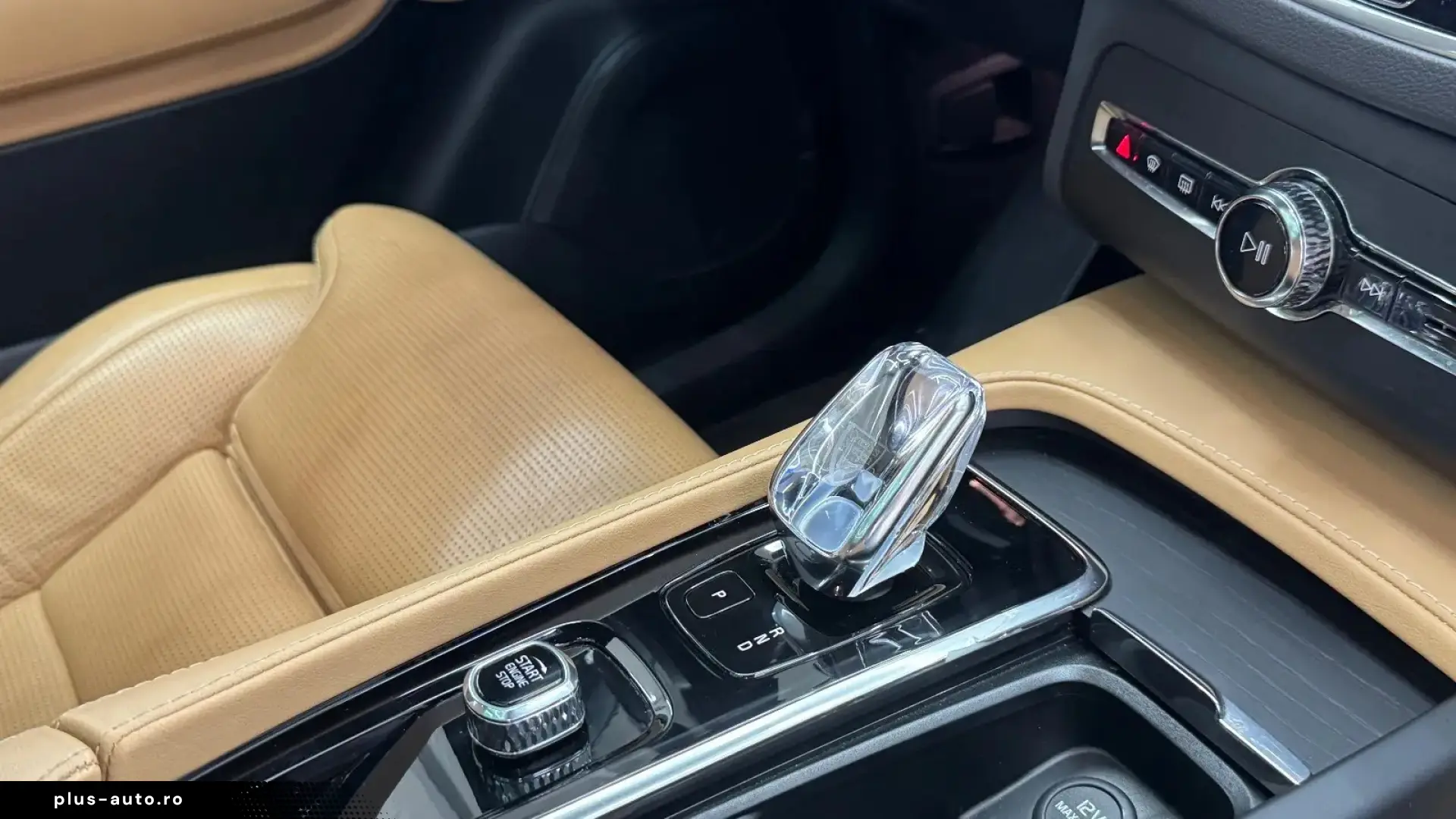 Volvo XC 90 B6 MHEV AWD 5 locuri Inscription