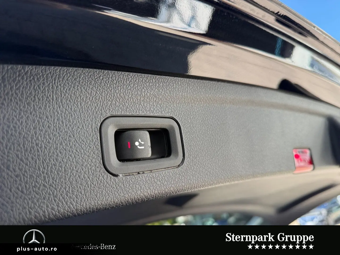 MERCEDES-BENZ GLE 53 4M Premium Pano Distro AHK CARB&hellip;