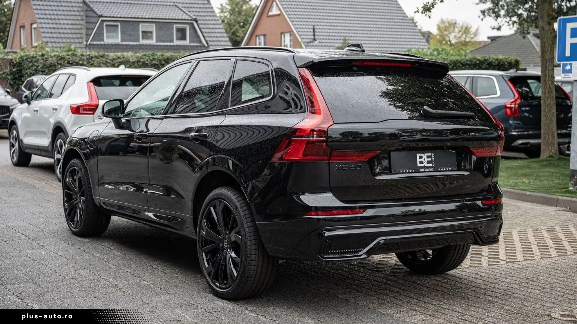 Volvo XC60 T8 Plus Black Edition Plug-In Hybrid