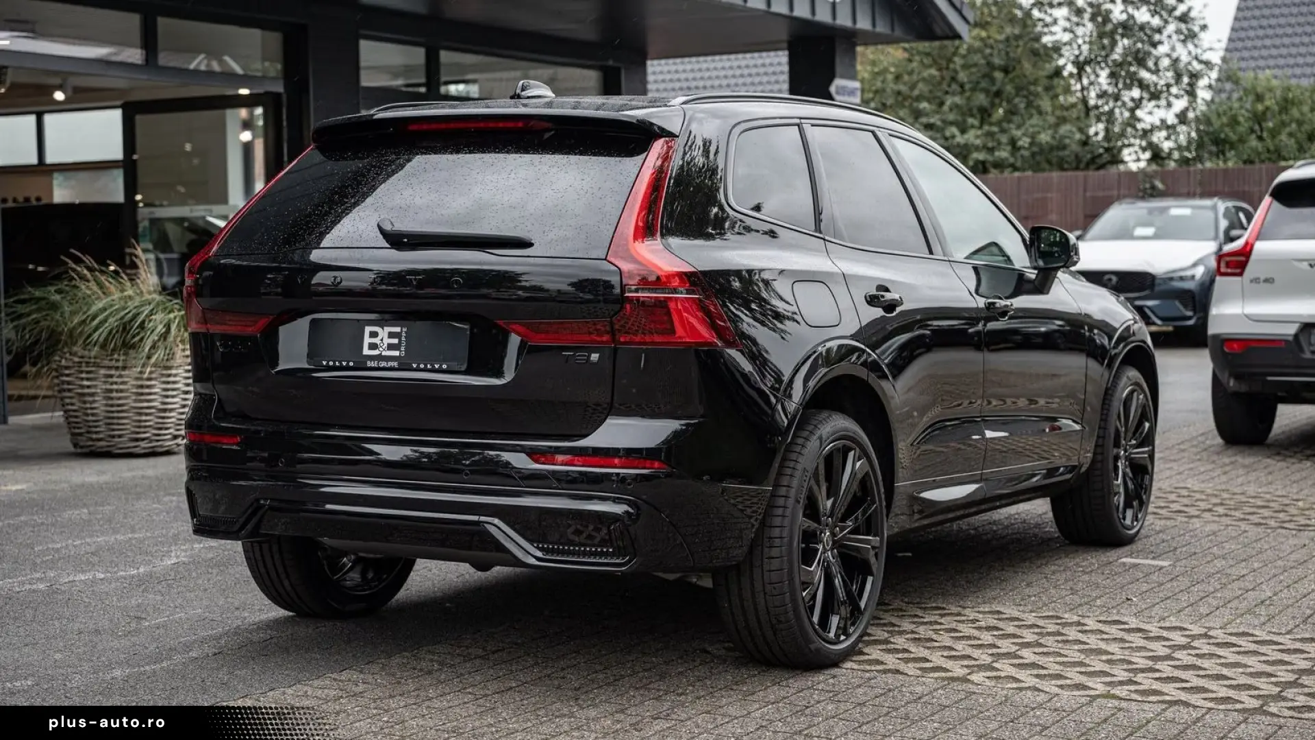 Volvo XC60 T8 Plus Black Edition Plug-In Hybrid