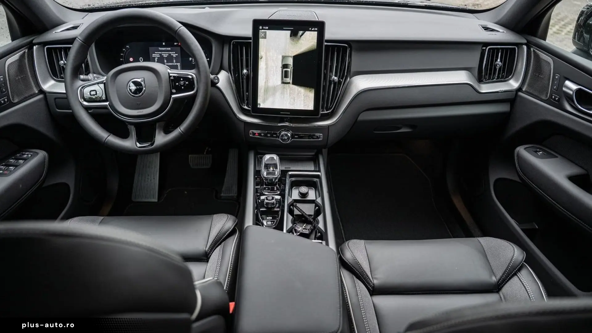 Volvo XC60 T8 Plus Black Edition Plug-In Hybrid