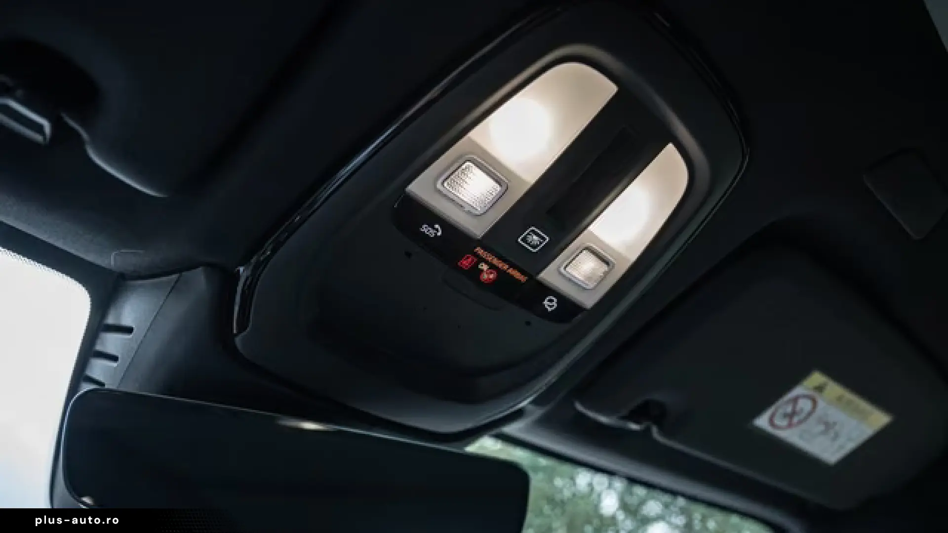 Volvo XC60 T8 Plus Black Edition Plug-In Hybrid