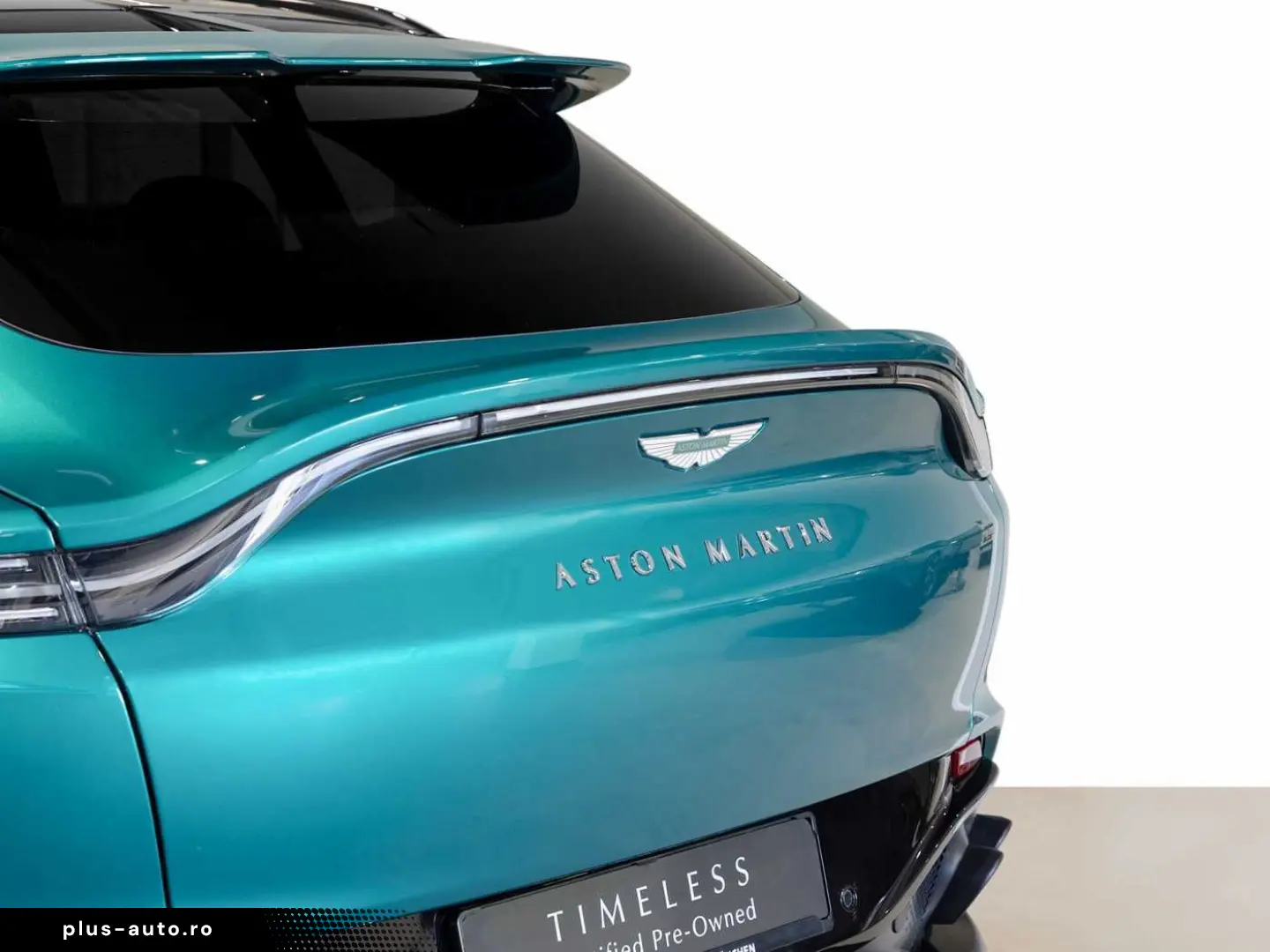 ASTON MARTIN DBX 707 -Podium Green-