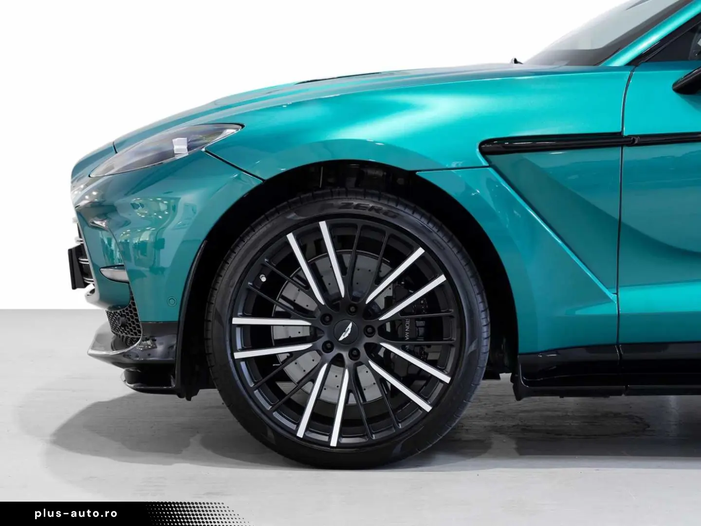 ASTON MARTIN DBX 707 -Podium Green-