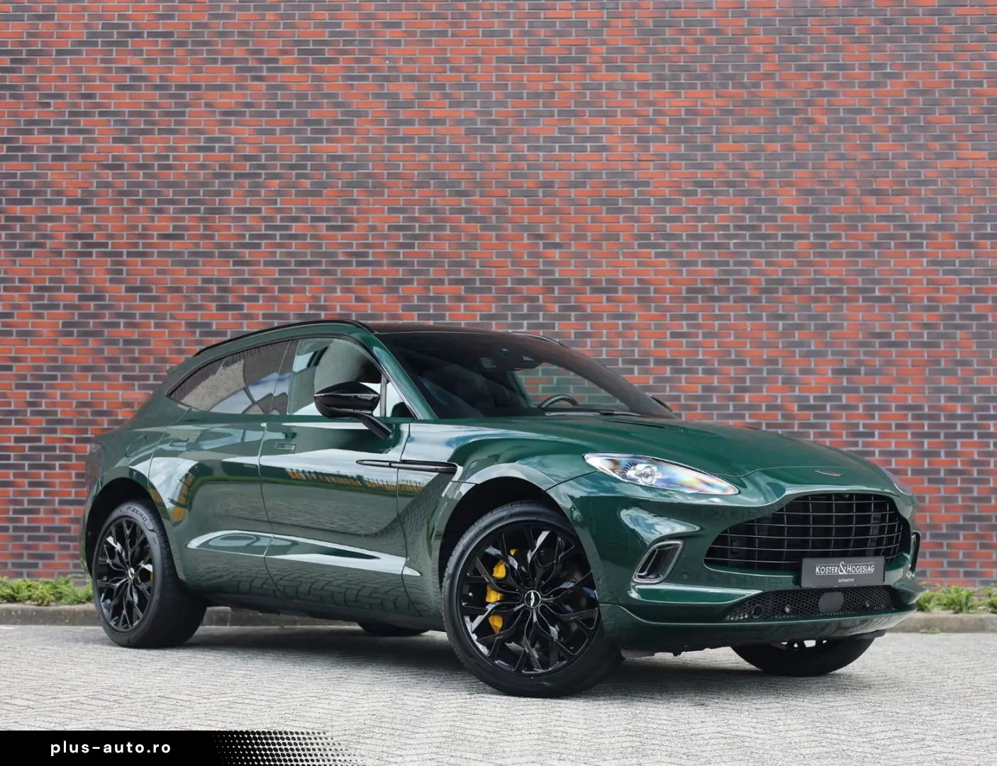 ASTON MARTIN DBX 4.0 V8   Pano - Scheckheft