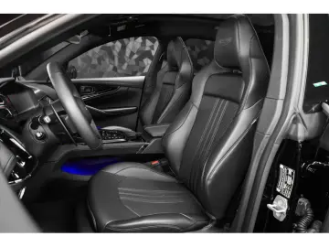 ASTON MARTIN DBX 707 4.0 V8 Bi-Turbo
