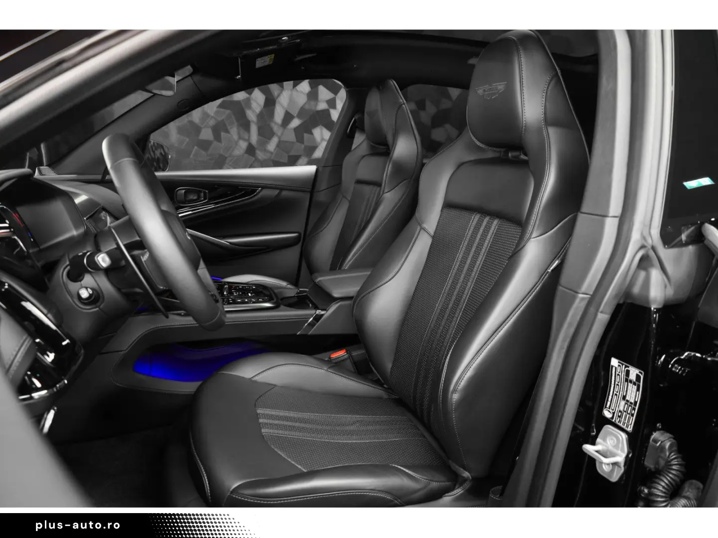 ASTON MARTIN DBX 707 4.0 V8 Bi-Turbo
