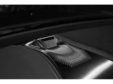 ASTON MARTIN DBX 707 4.0 V8 Bi-Turbo