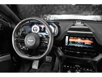 ASTON MARTIN DBX 707 4.0 V8 Bi-Turbo