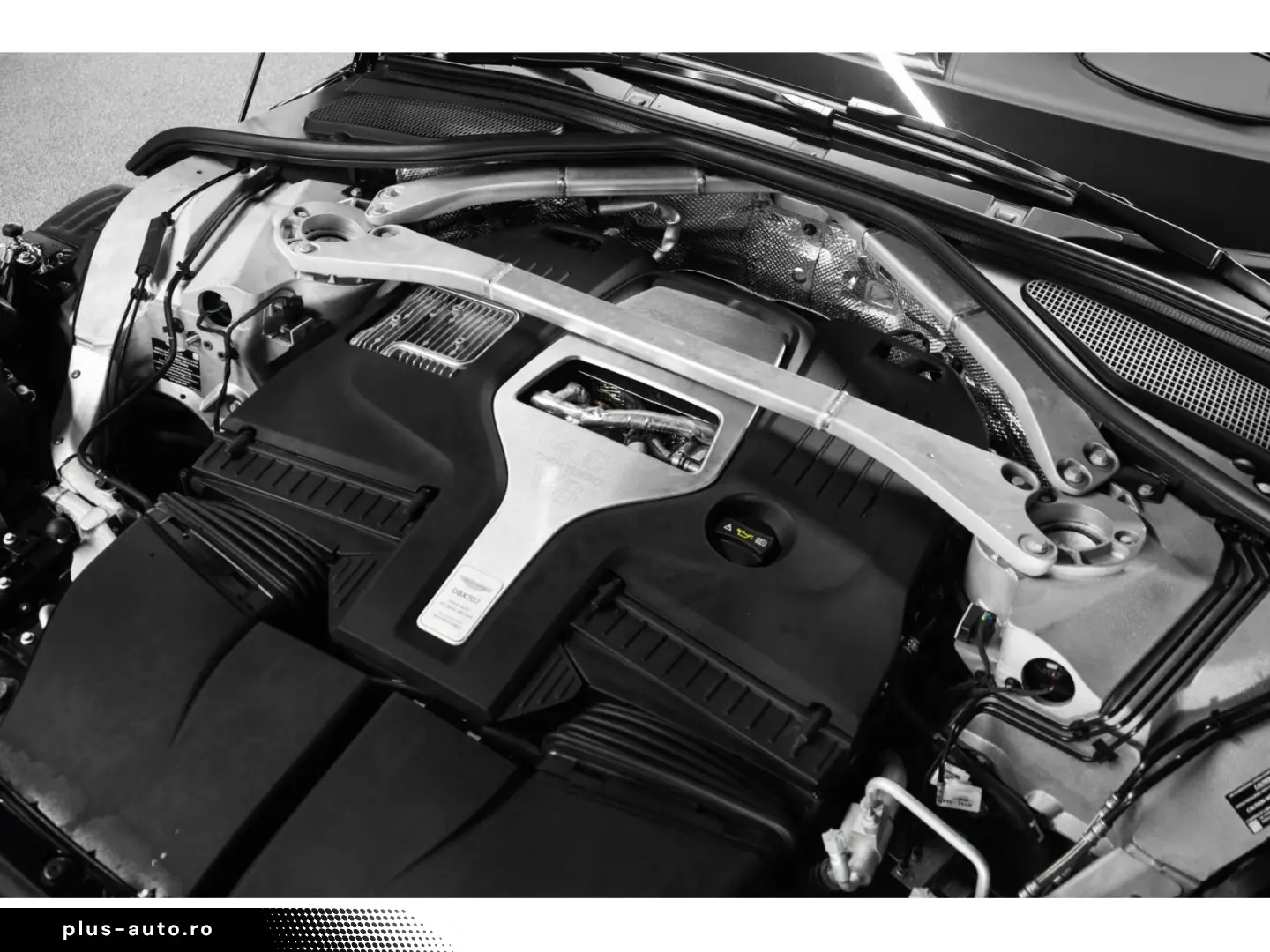 ASTON MARTIN DBX 707 4.0 V8 Bi-Turbo