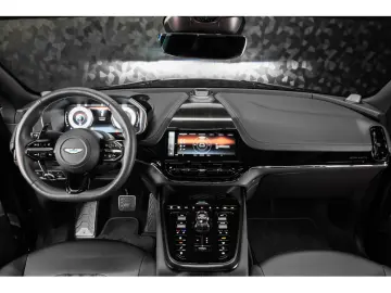 ASTON MARTIN DBX 707 4.0 V8 Bi-Turbo