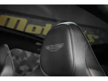 ASTON MARTIN DBX 707 4.0 V8 Bi-Turbo