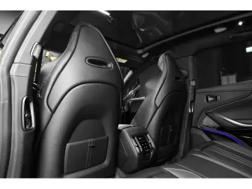 ASTON MARTIN DBX 707 4.0 V8 Bi-Turbo