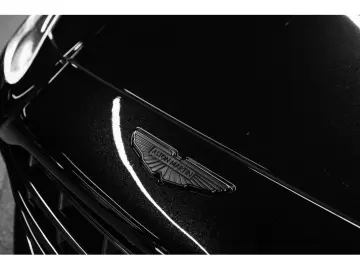 ASTON MARTIN DBX 707 4.0 V8 Bi-Turbo