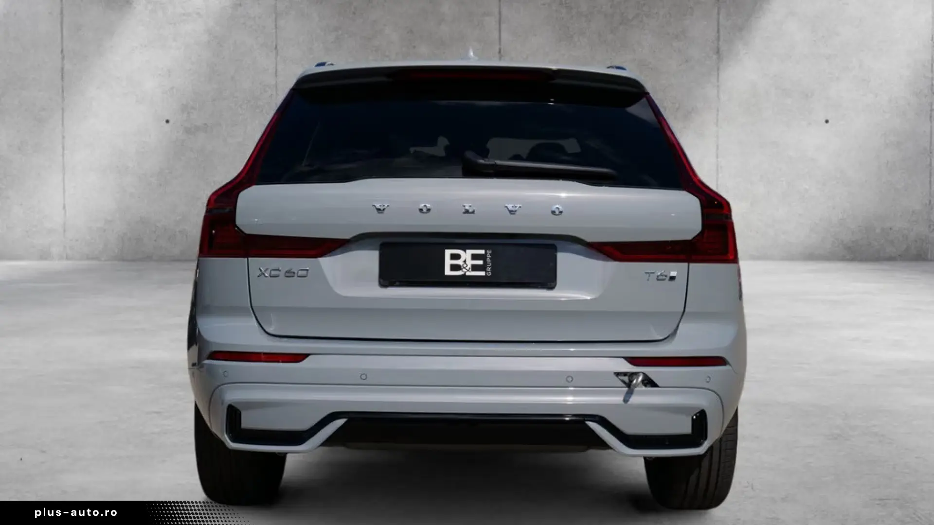 Volvo XC60 T6 Plus Dark Recharge Plug-In Hybrid