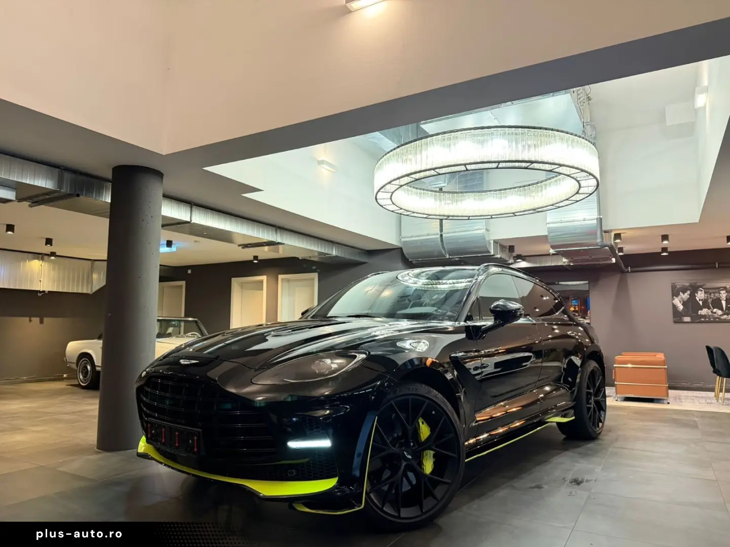 ASTON MARTIN DBX 707 SPECIAL AMR 24 F1  2025 FACELIFT