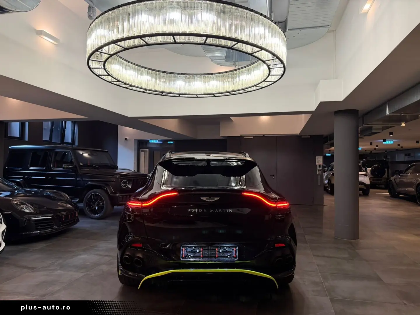 ASTON MARTIN DBX 707 SPECIAL AMR 24 F1  2025 FACELIFT