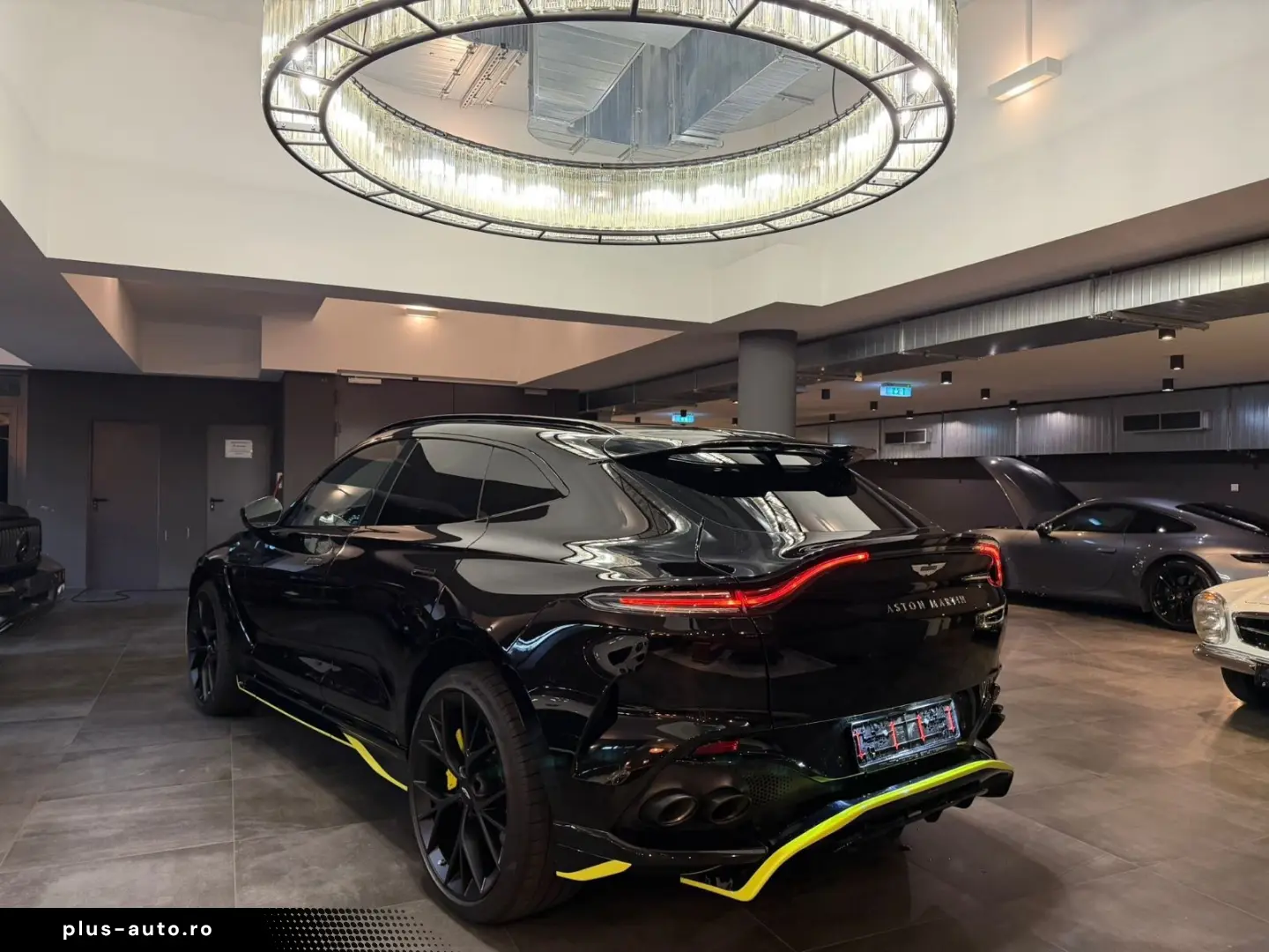 ASTON MARTIN DBX 707 SPECIAL AMR 24 F1  2025 FACELIFT