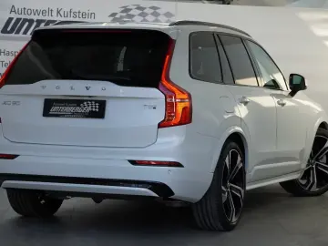 Volvo XC90 T8 Ultra Dark Recharge Plug-In Hybrid
