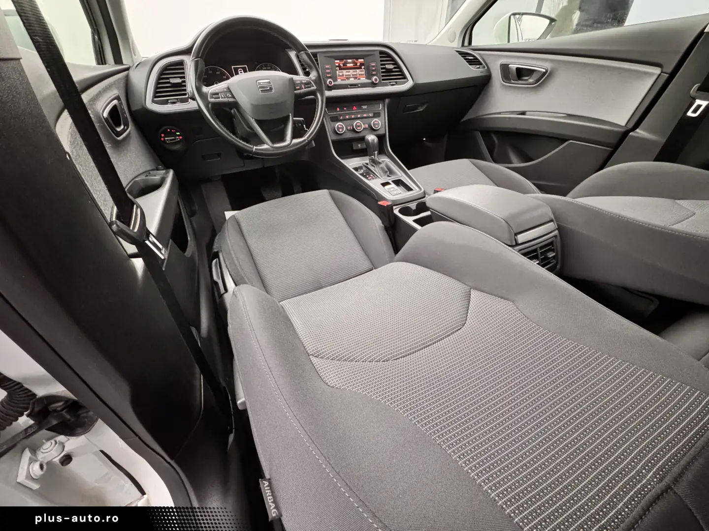 SEAT LEON  1.5 CGI  AUTOMAT  DUBLU CLIMA