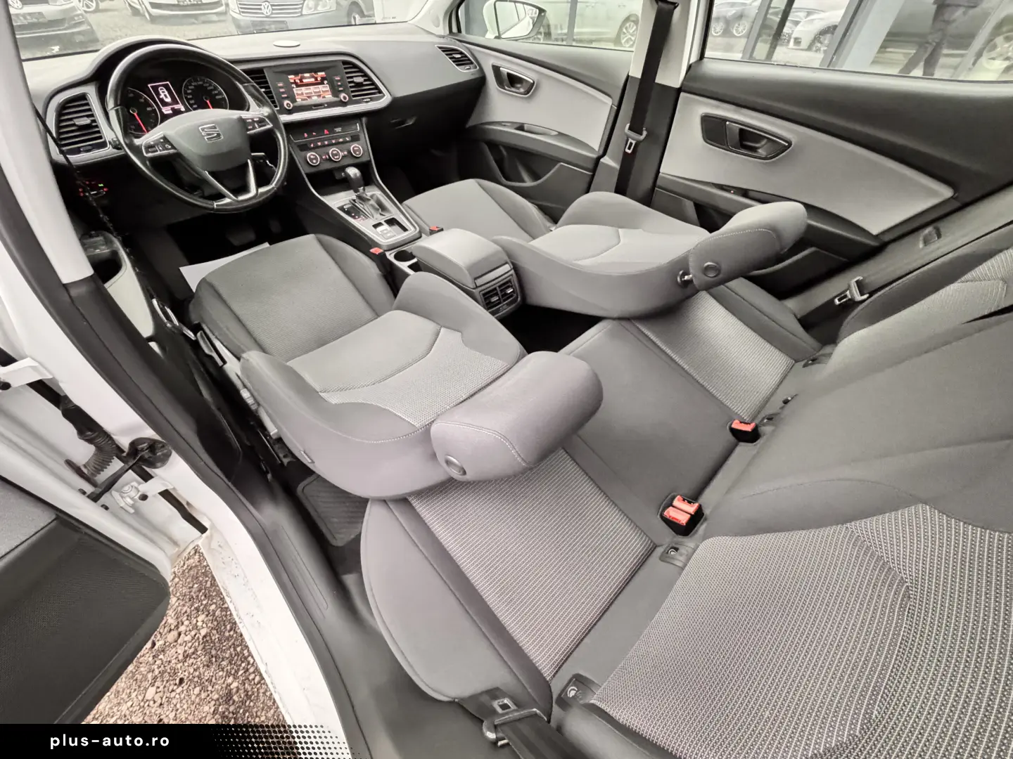 SEAT LEON  1.5 CGI  AUTOMAT  DUBLU CLIMA