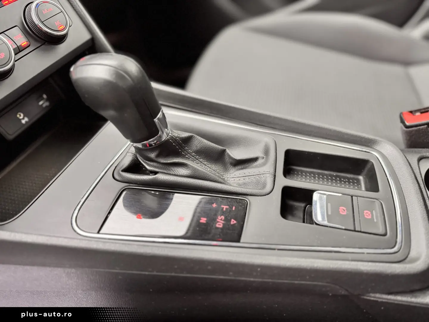 SEAT LEON  1.5 CGI  AUTOMAT  DUBLU CLIMA