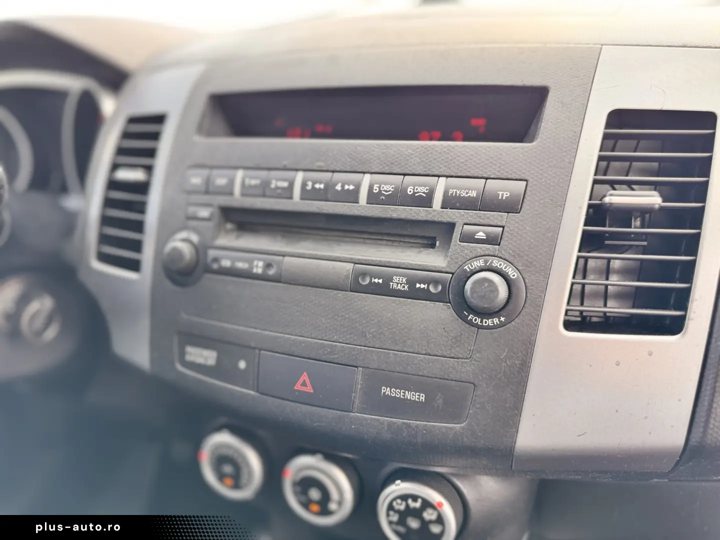 CITROEN C-CROSSER    4X4    7 LOCURI    CLIMA