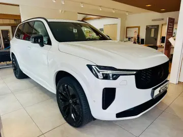 Volvo XC90 T8 AWD Plus Black Edition Plug in