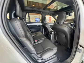 Volvo XC90 T8 AWD Plus Black Edition Plug in