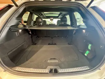 Volvo XC90 T8 AWD Plus Black Edition Plug in