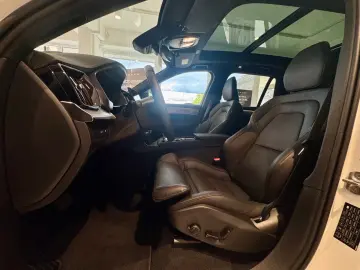 Volvo XC90 T8 AWD Plus Black Edition Plug in