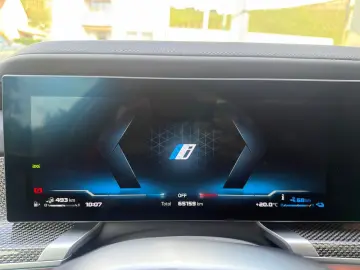BMW M760e xDrive Limousine