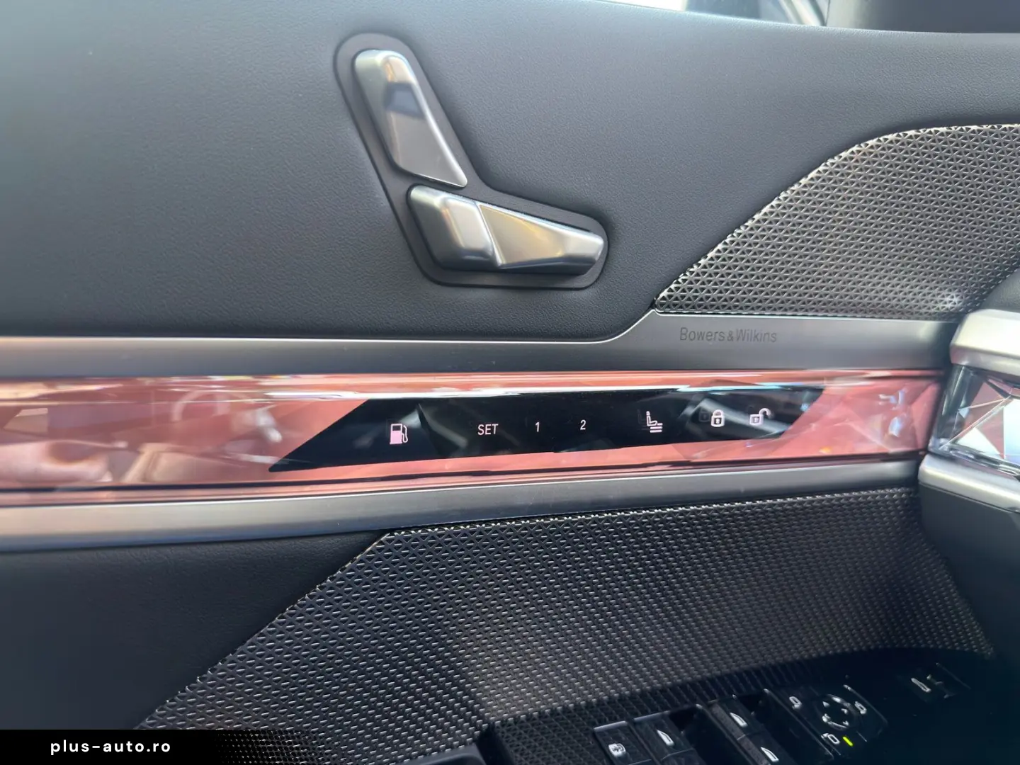 BMW M760e xDrive Limousine