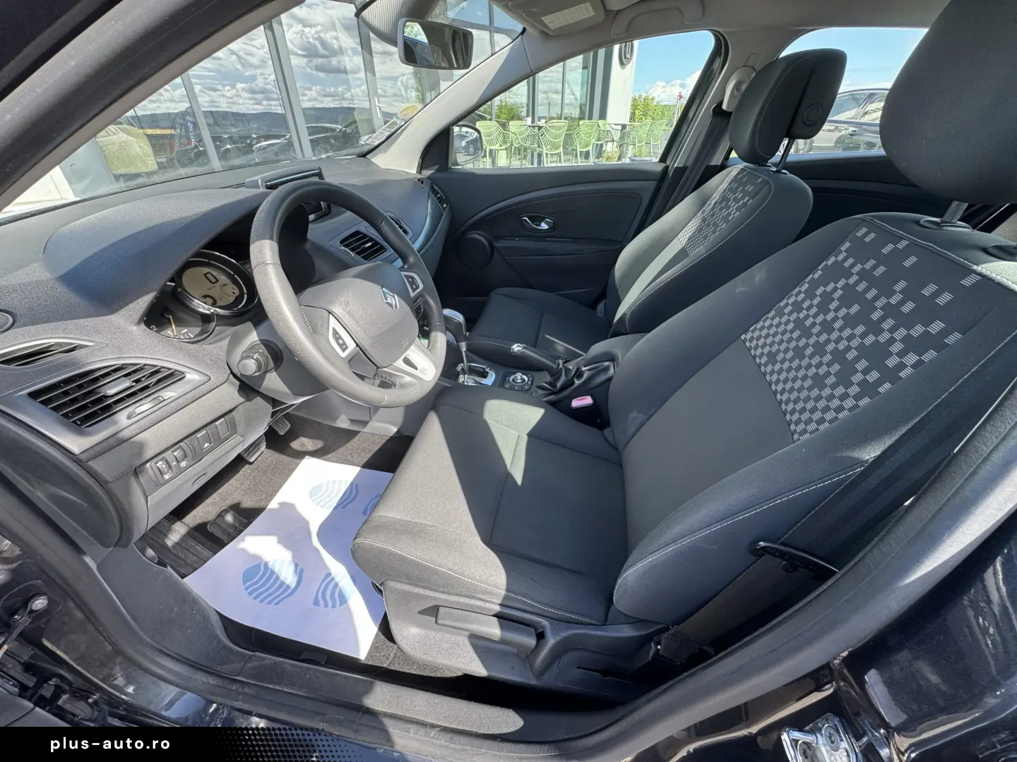 RENAULT MEGANE    1.5 dCi    AUTOMAT    NAVIGATIE