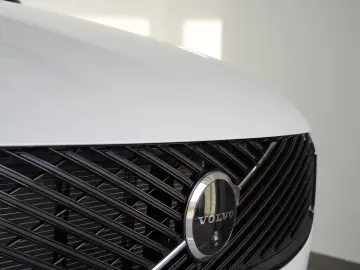 Volvo XC90 T8 Ultra Dark PHEV
