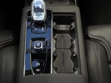 Volvo XC90 T8 Ultra Dark PHEV