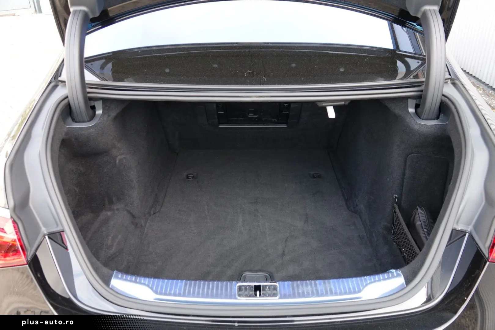 MERCEDES-BENZ S580 4M Lang FirstClassFond Chauffeur-Paket