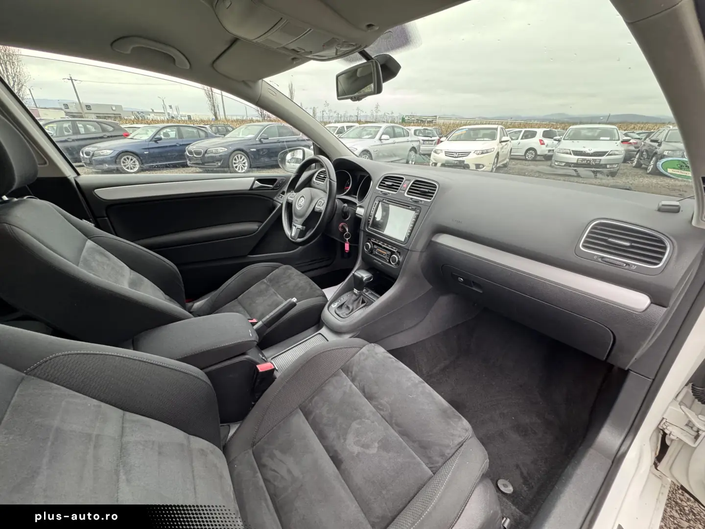 VOLKSWAGEN GOLF VI    AUTOMAT    160 CP    DUBLU CLIMA