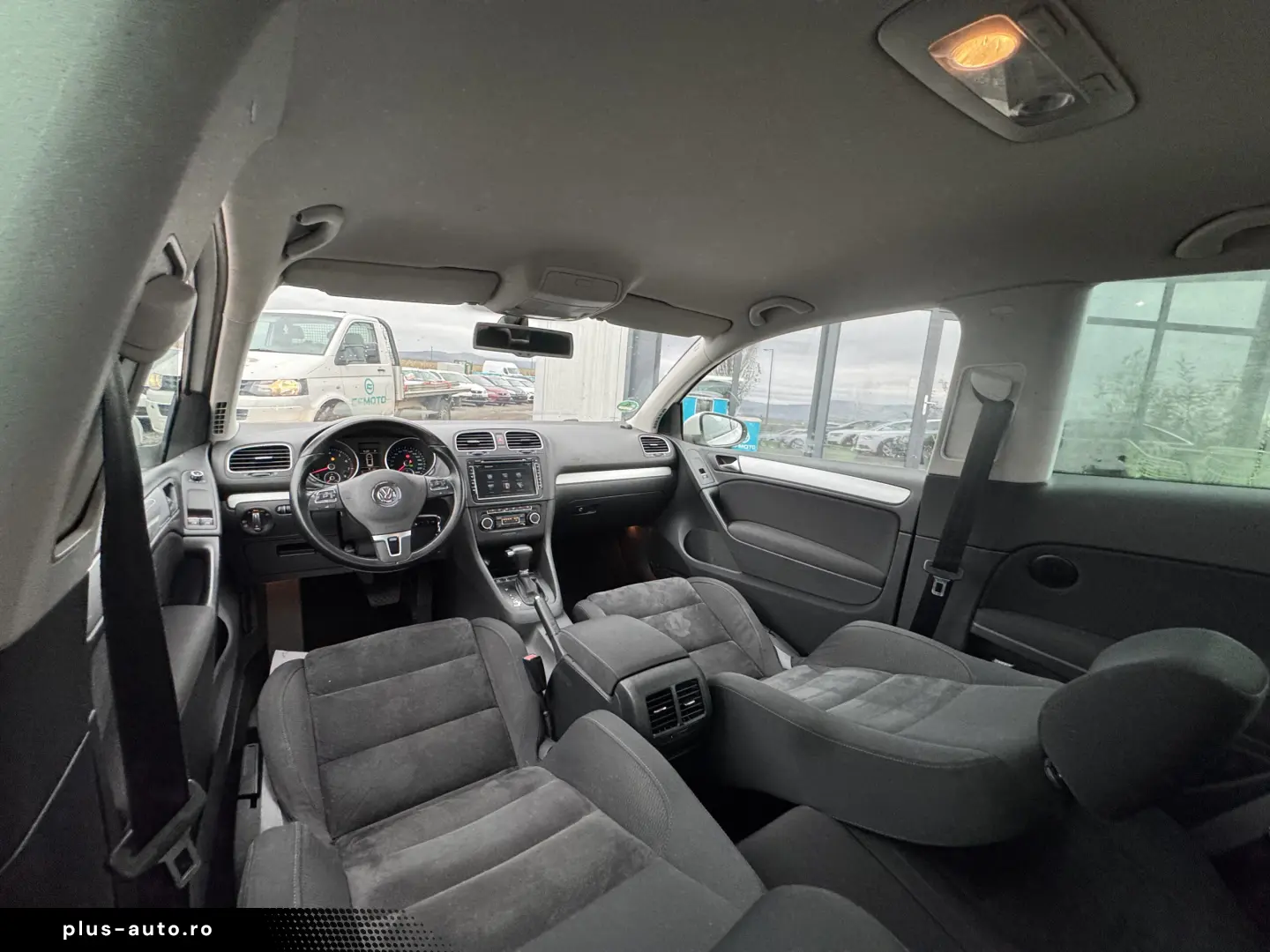 VOLKSWAGEN GOLF VI    AUTOMAT    160 CP    DUBLU CLIMA