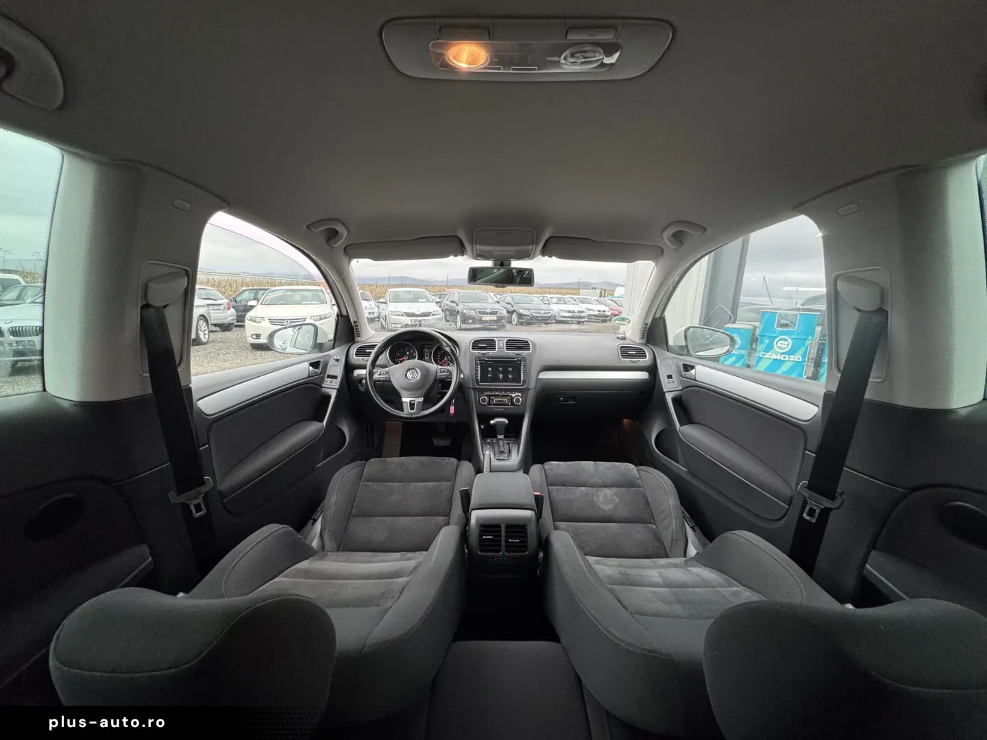 VOLKSWAGEN GOLF VI    AUTOMAT    160 CP    DUBLU CLIMA