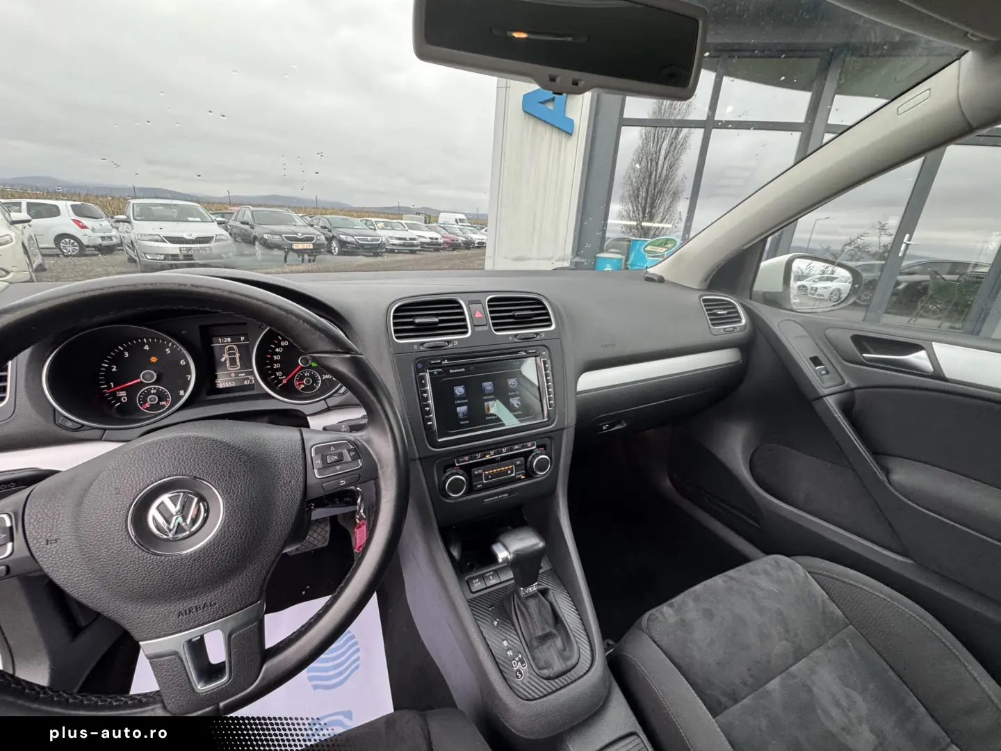VOLKSWAGEN GOLF VI    AUTOMAT    160 CP    DUBLU CLIMA