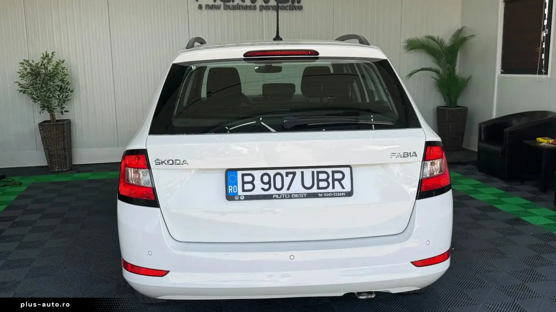 Skoda Fabia 1.0 TSI Combi Smart