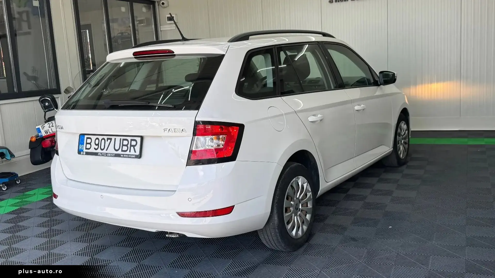 Skoda Fabia 1.0 TSI Combi Smart