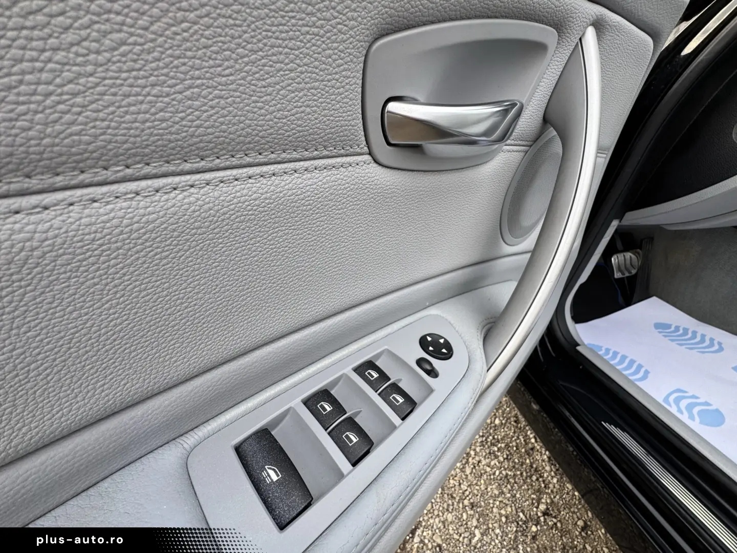 BMW 118i CABRIO    AUTOMAT    EURO 5    NAVIGATIE