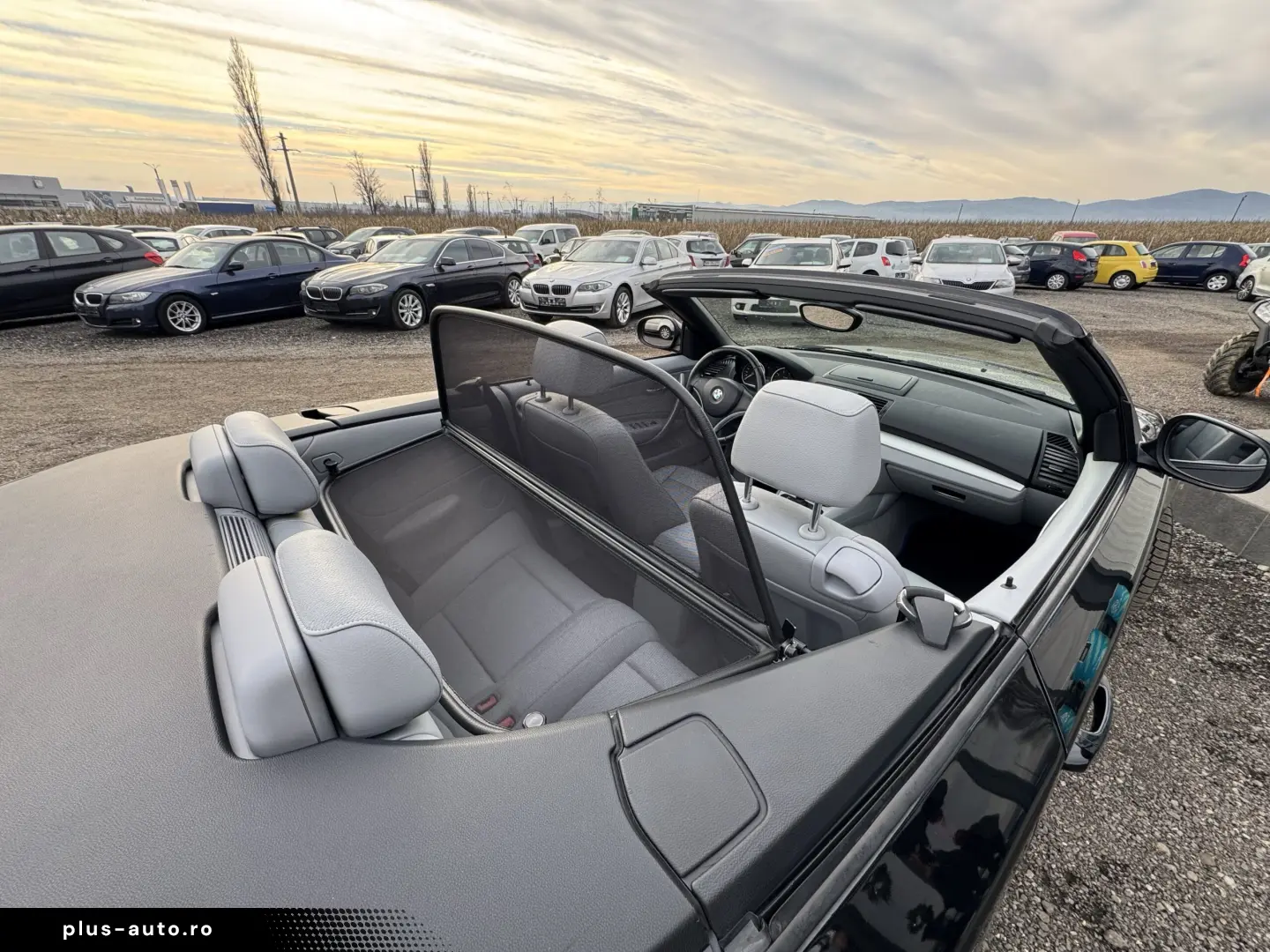 BMW 118i CABRIO    AUTOMAT    EURO 5    NAVIGATIE